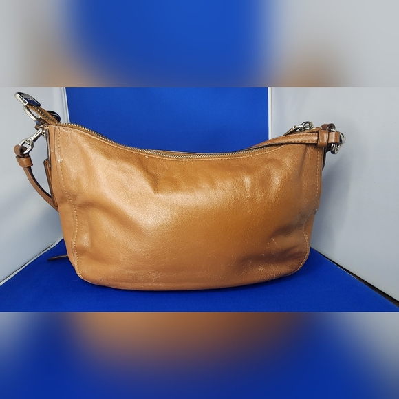 Coach Chelsea Distressed Tan Leather Shoulder Bag - Picture 2 of 14